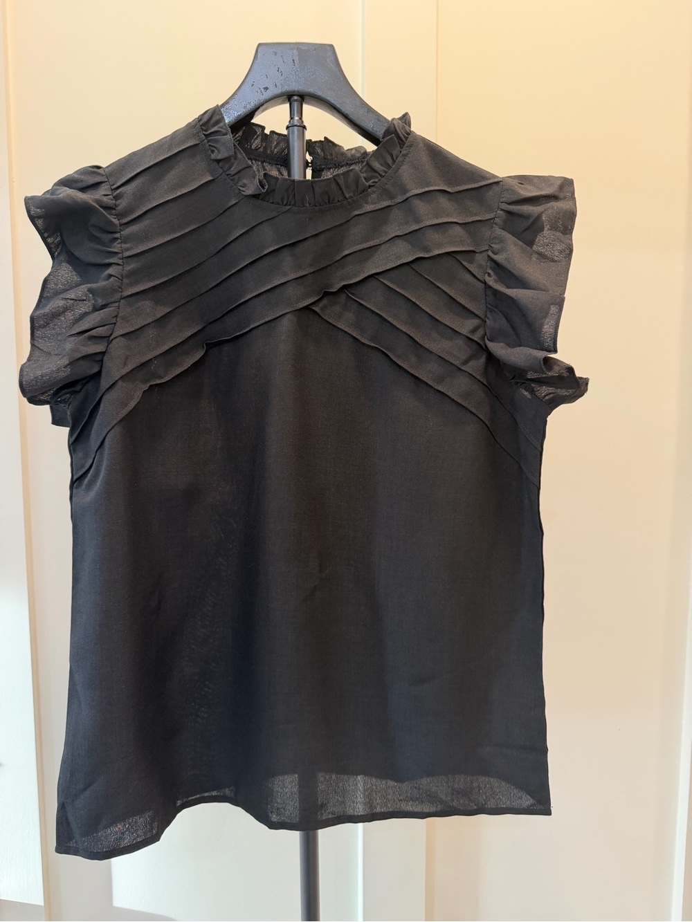 Black Pintuck Ruffle Neck Puff-Sleeve Blouse #382